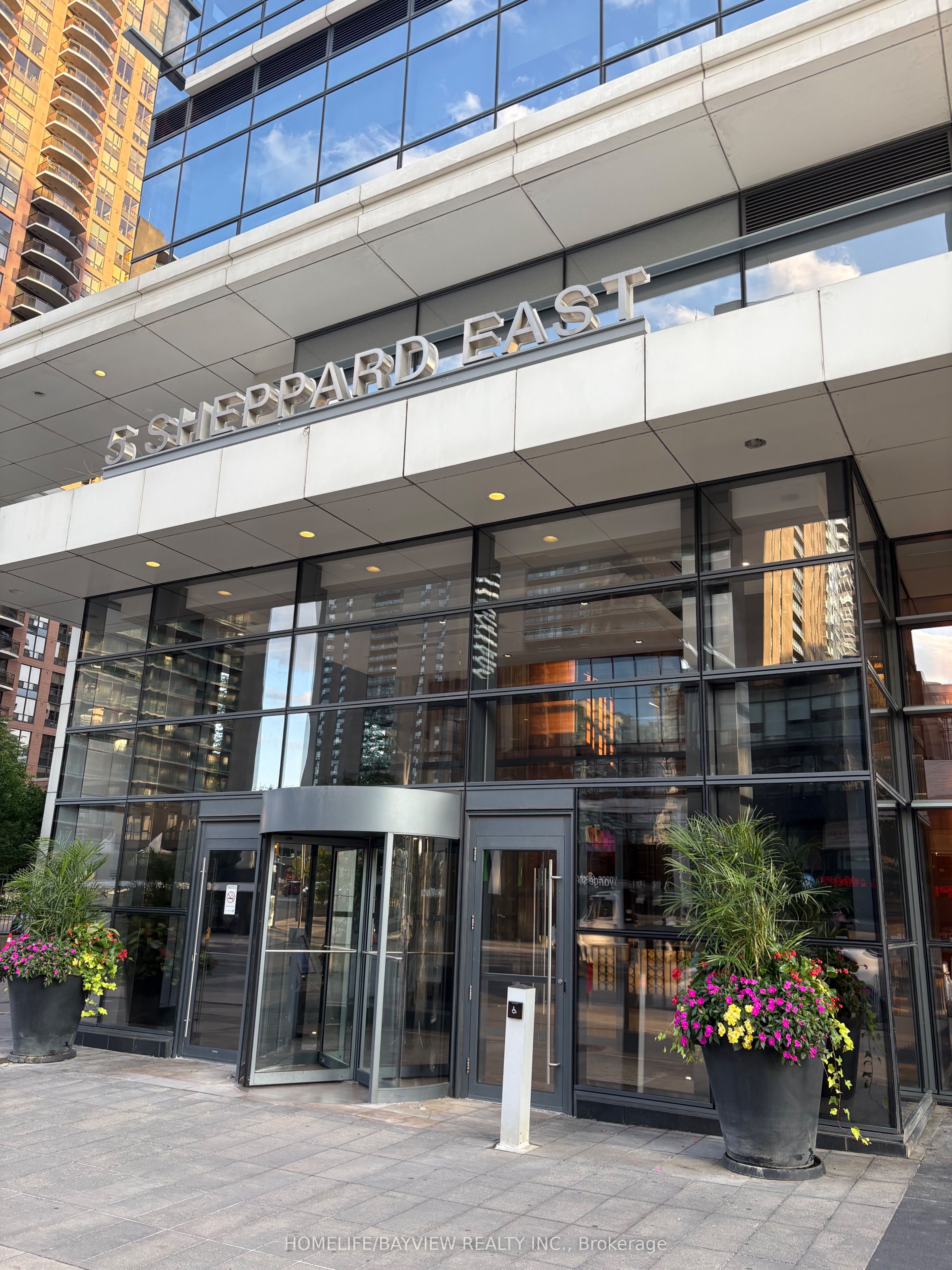 5 Sheppard Avenue E 4121, Toronto, ON M2N 0G4 photo 3