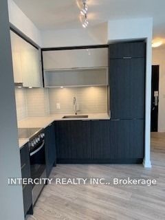 159 Wellesley Street E 409, Toronto, ON M4Y 0H5 photo 3