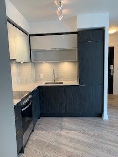 159 Wellesley Street E 409, Toronto, ON M4Y 0H5 photo 4