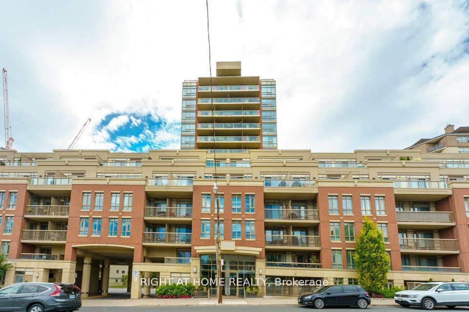 900 Mount Pleasant Road 327, Toronto, ON M4P 3J9 photo 2
