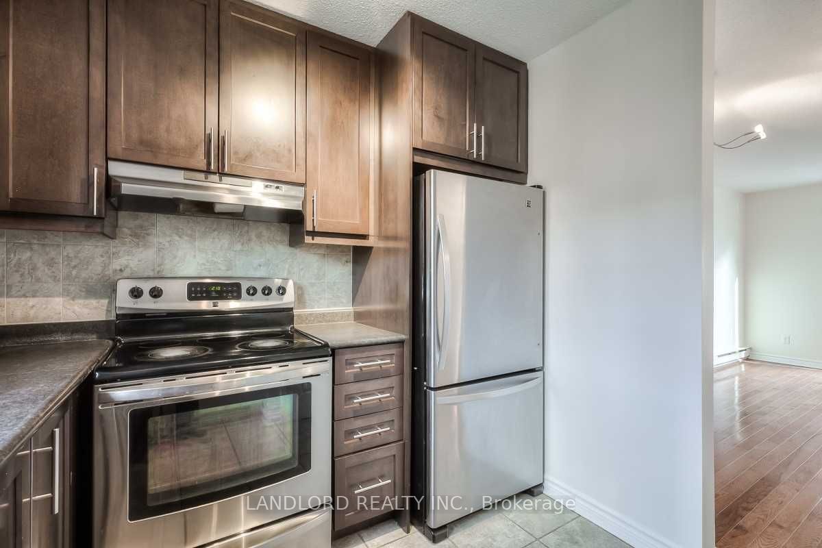 233 Berkeley Street, Toronto, ON M5A 2X3 photo 3