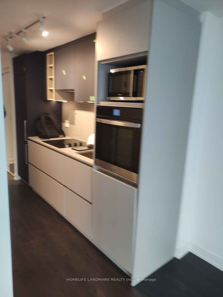 319 Jarvis Street 809, Toronto, ON M5B 0C8 photo 4