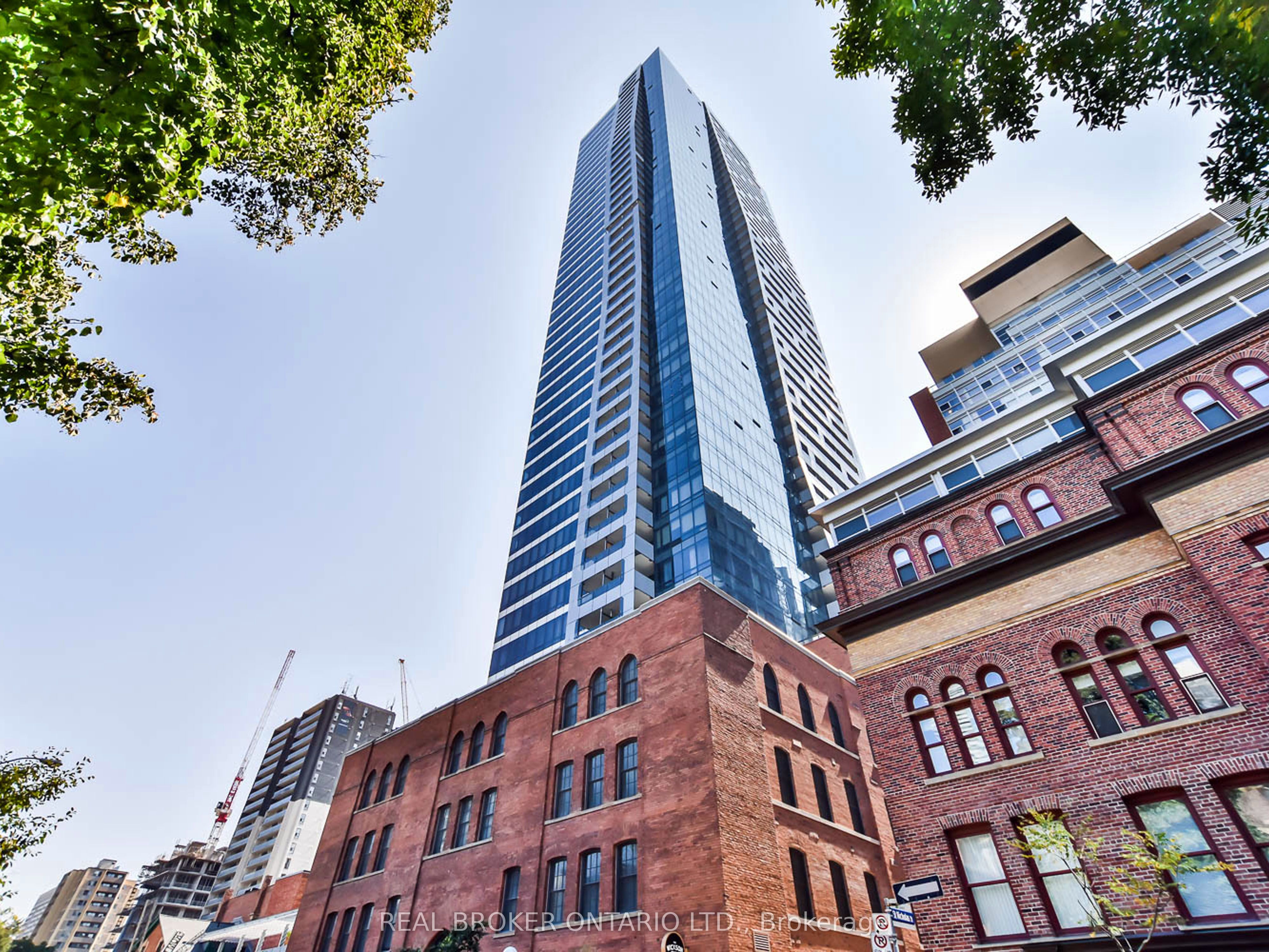 5 St Joseph Street 2803, Toronto, ON M4Y 0B6