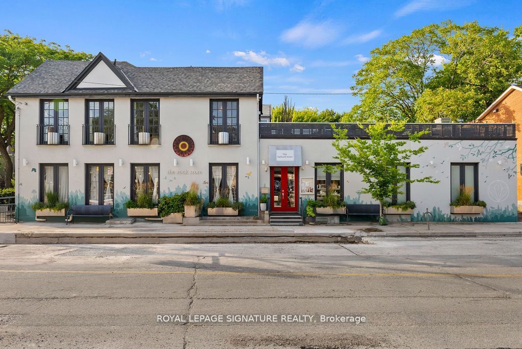 154 Harbord Street, Toronto, ON M5S 1H2