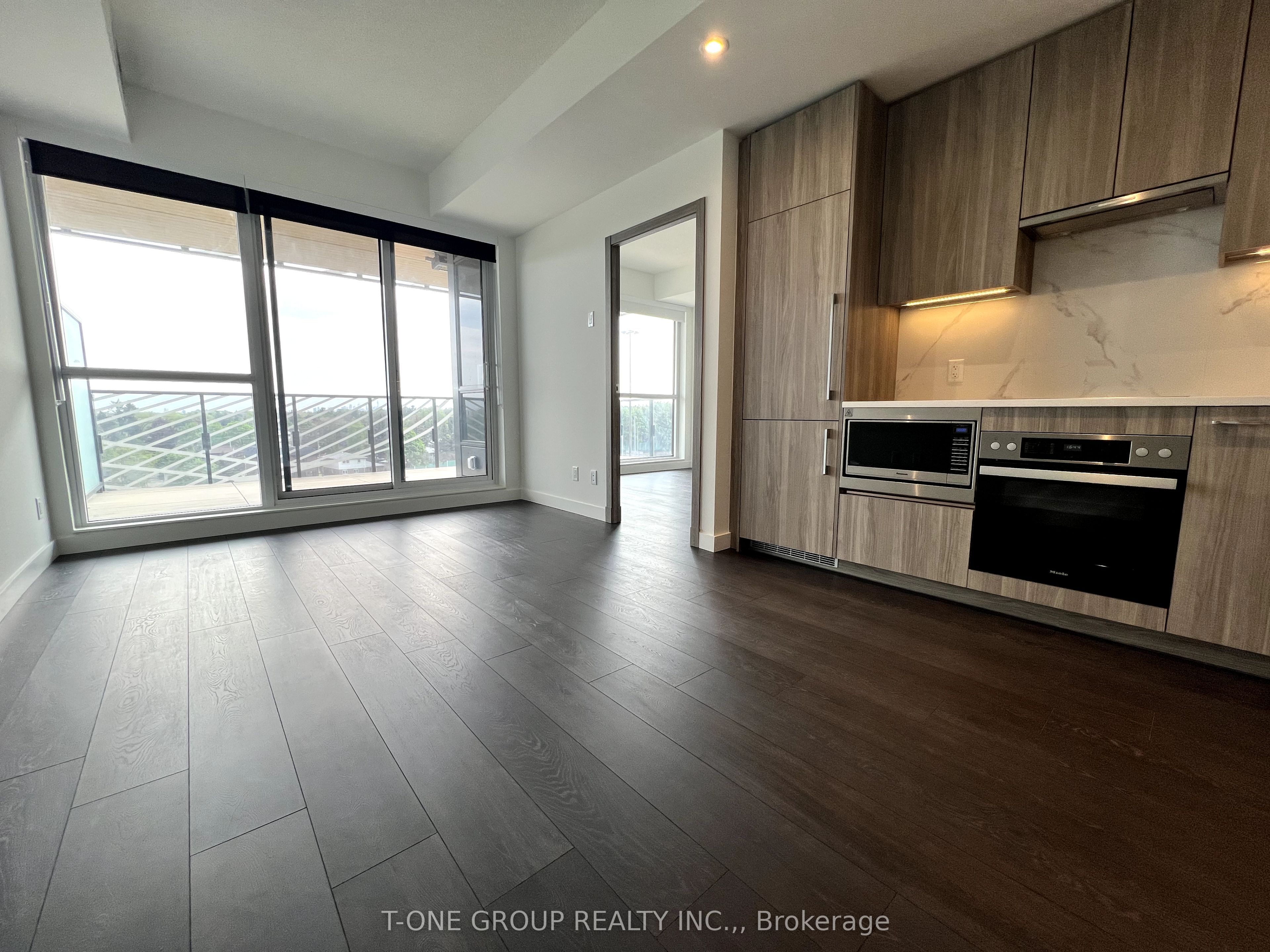 25 McMahon Drive 905, Toronto, ON M2K 0J2 photo 2