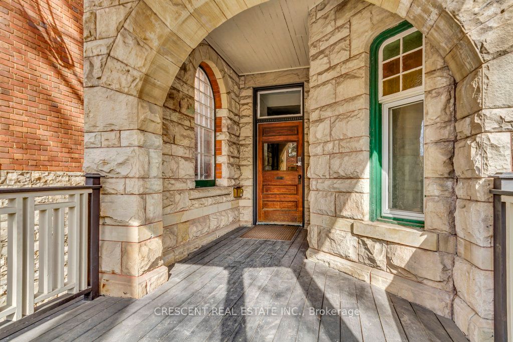 83 Madison Avenue Lower, Toronto, ON M5R 2S3 photo 5