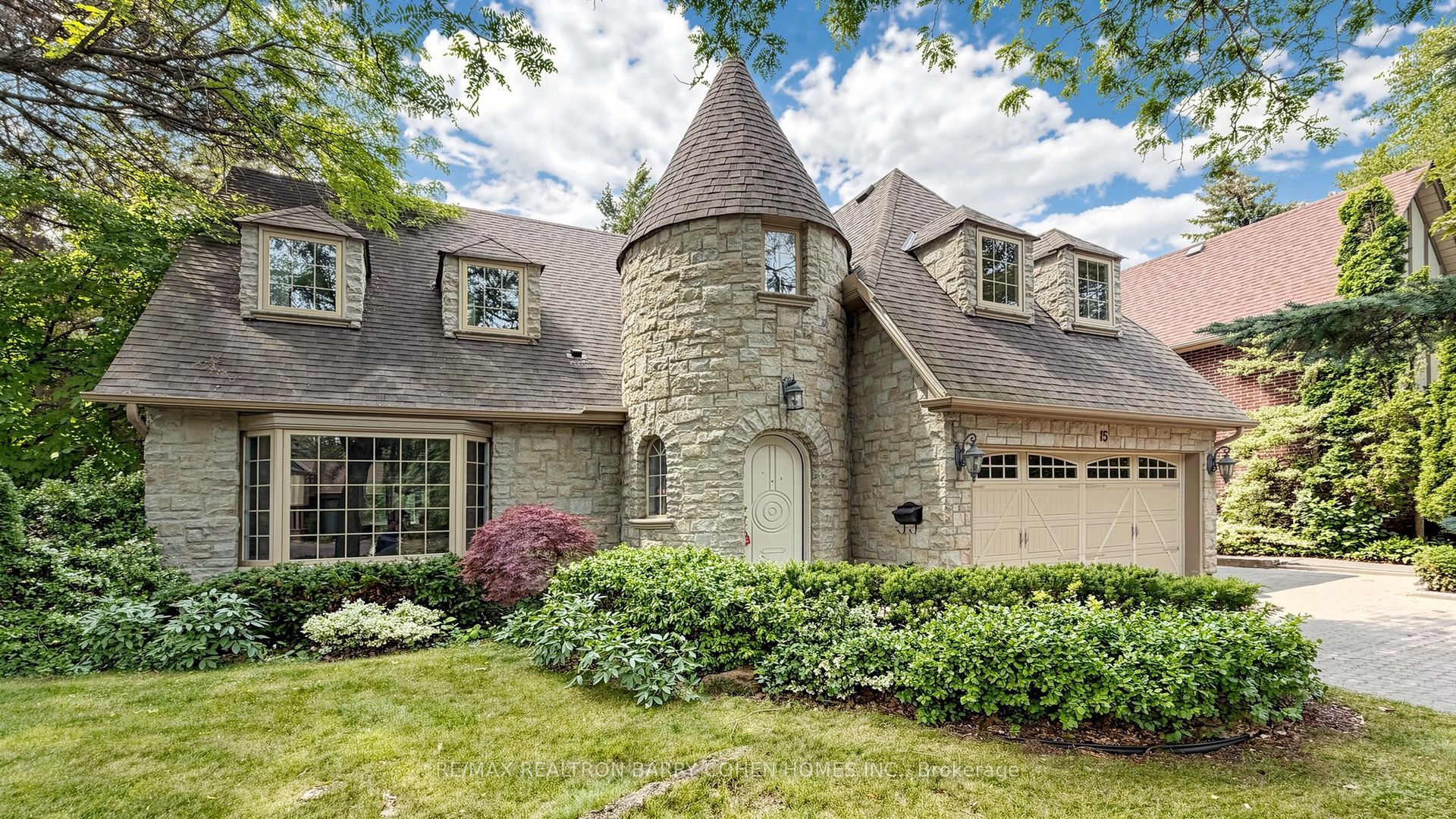 15 Sonata Crescent, Toronto, ON M3B 2C3 photo 2