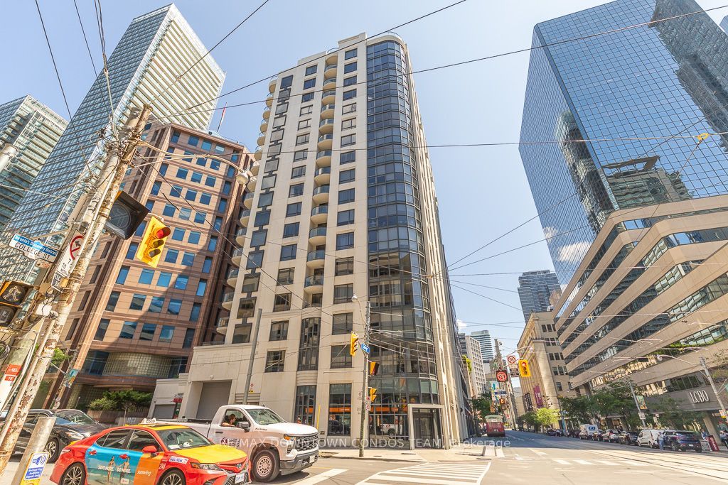 801 Bay Street 611, Toronto, ON M5S 1Y9 photo 2