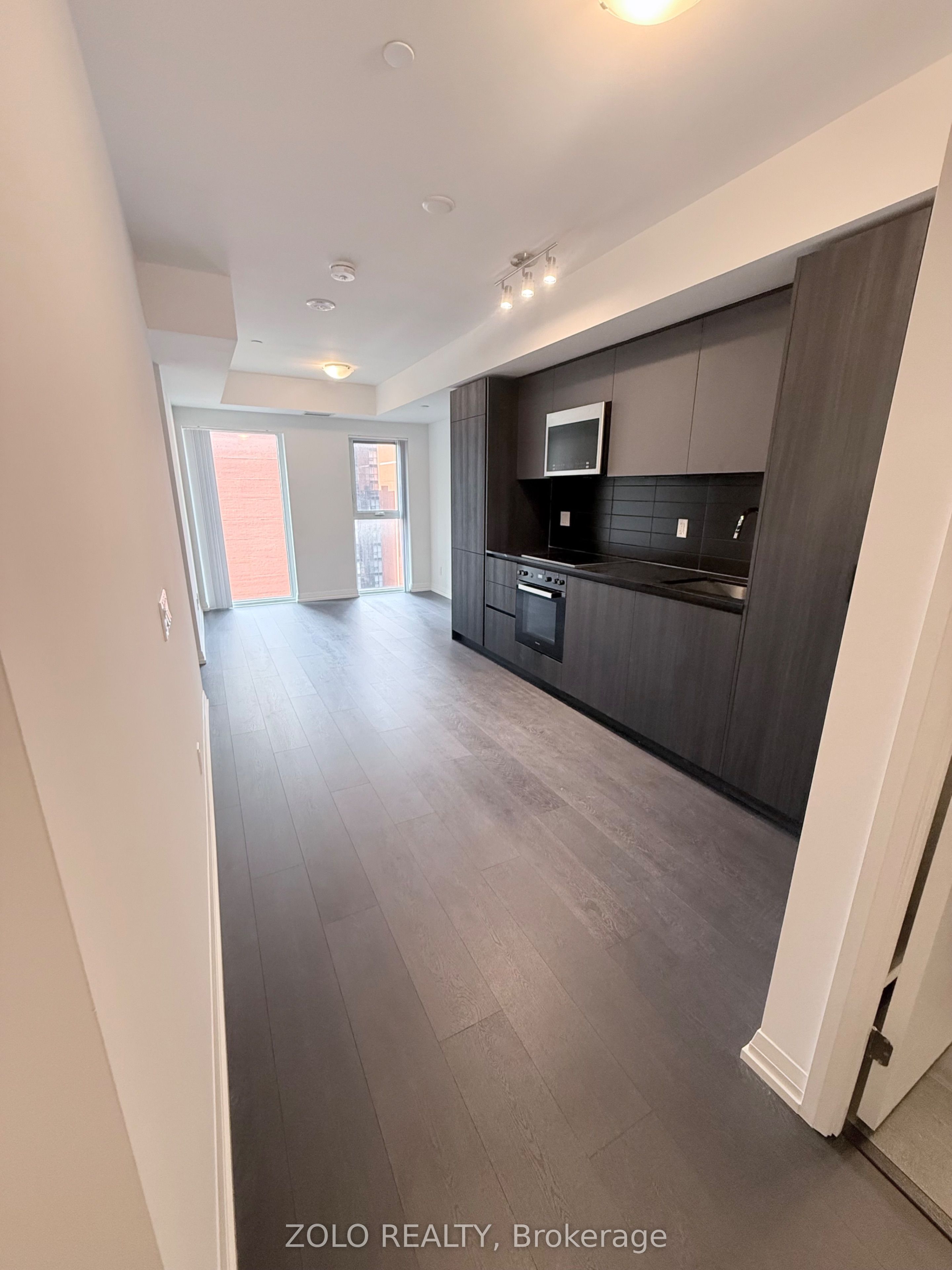 400 King Street 1106, Toronto, ON M5V 0X8 photo 3