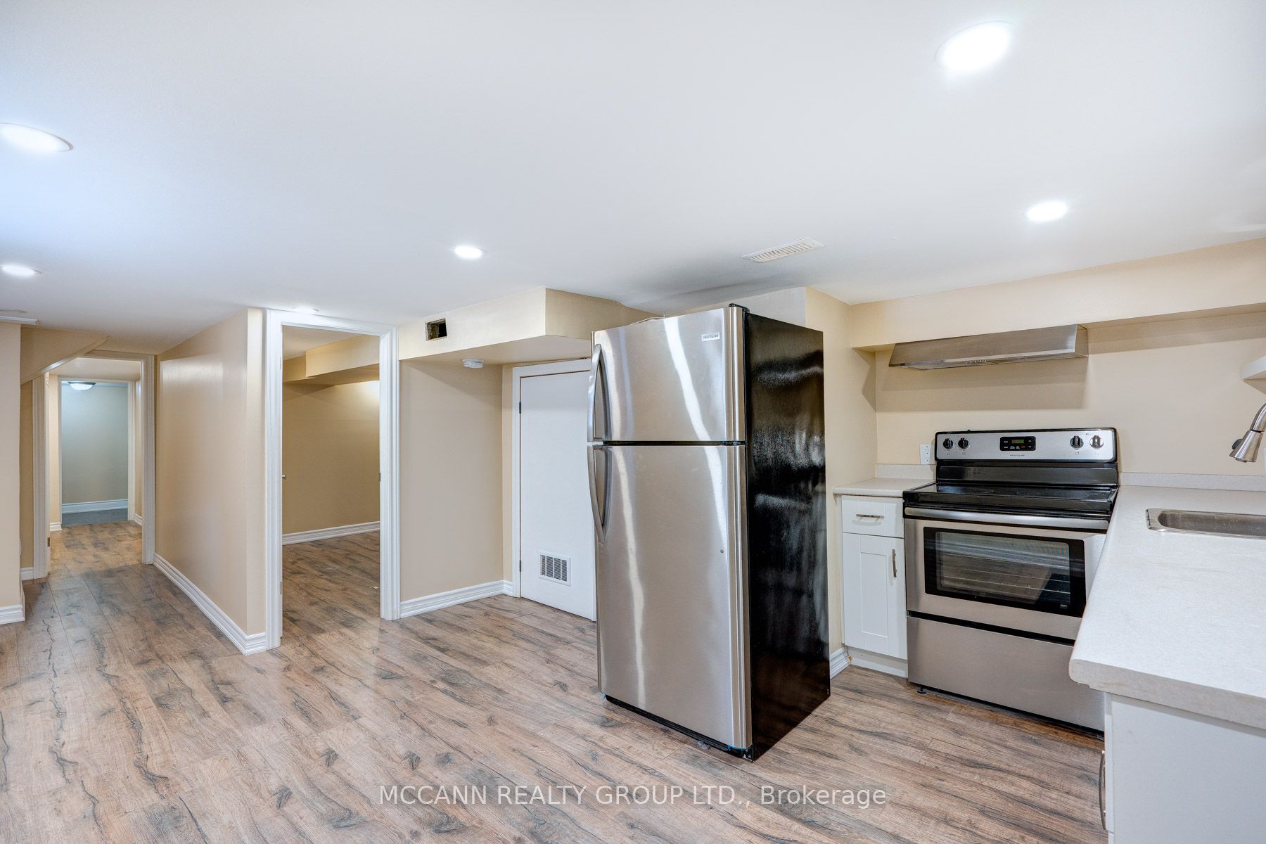 301 Robina Avenue BSMNT, Toronto, ON M6C 3Z2 photo 3