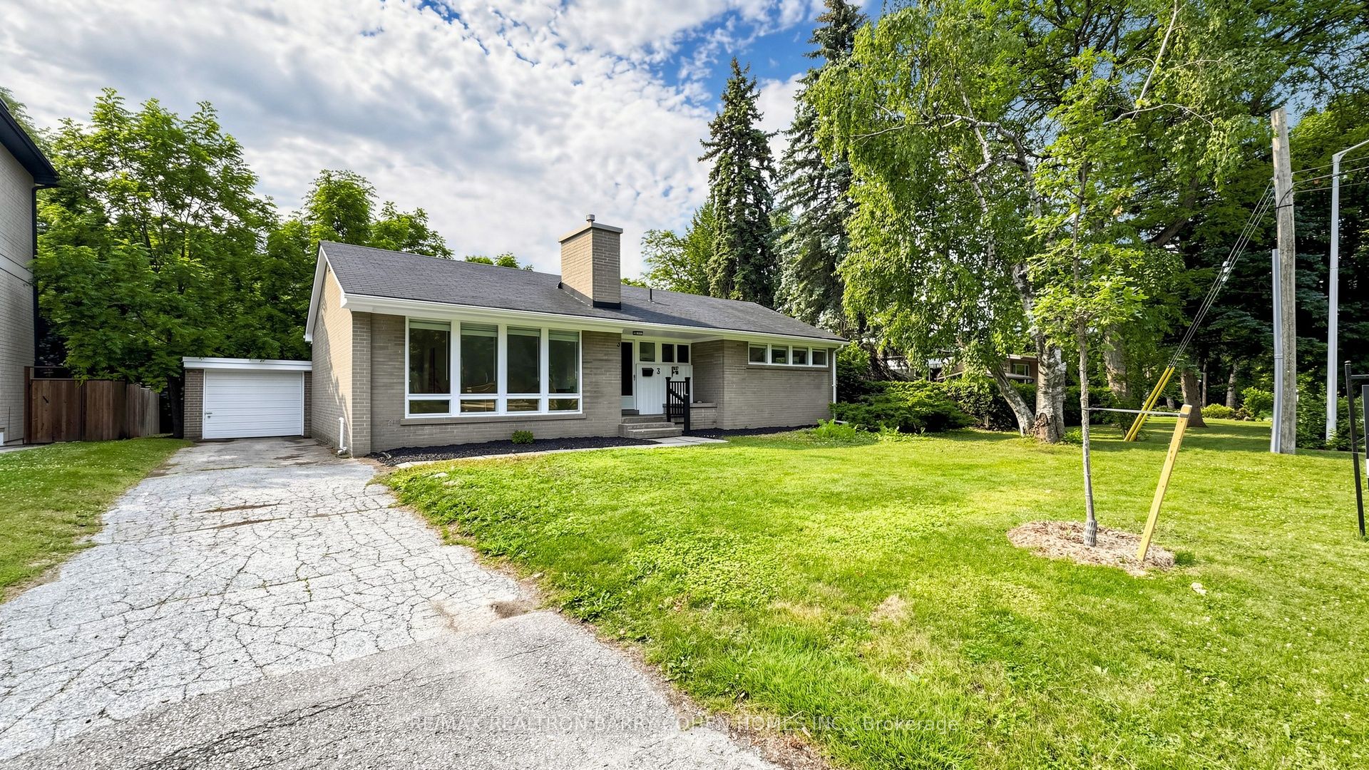 3 Greengate Road, Toronto, ON M3B 1E7 photo 2