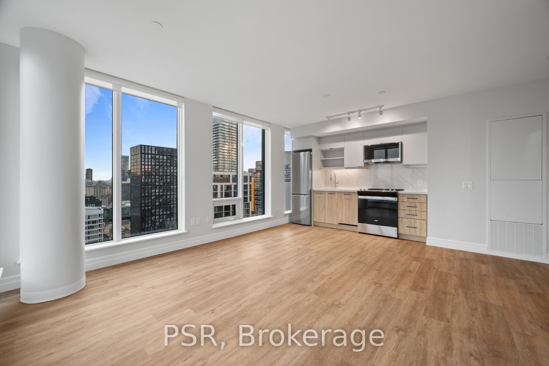 203 Jarvis Street 3208, Toronto, ON M5B 0E7 photo 3
