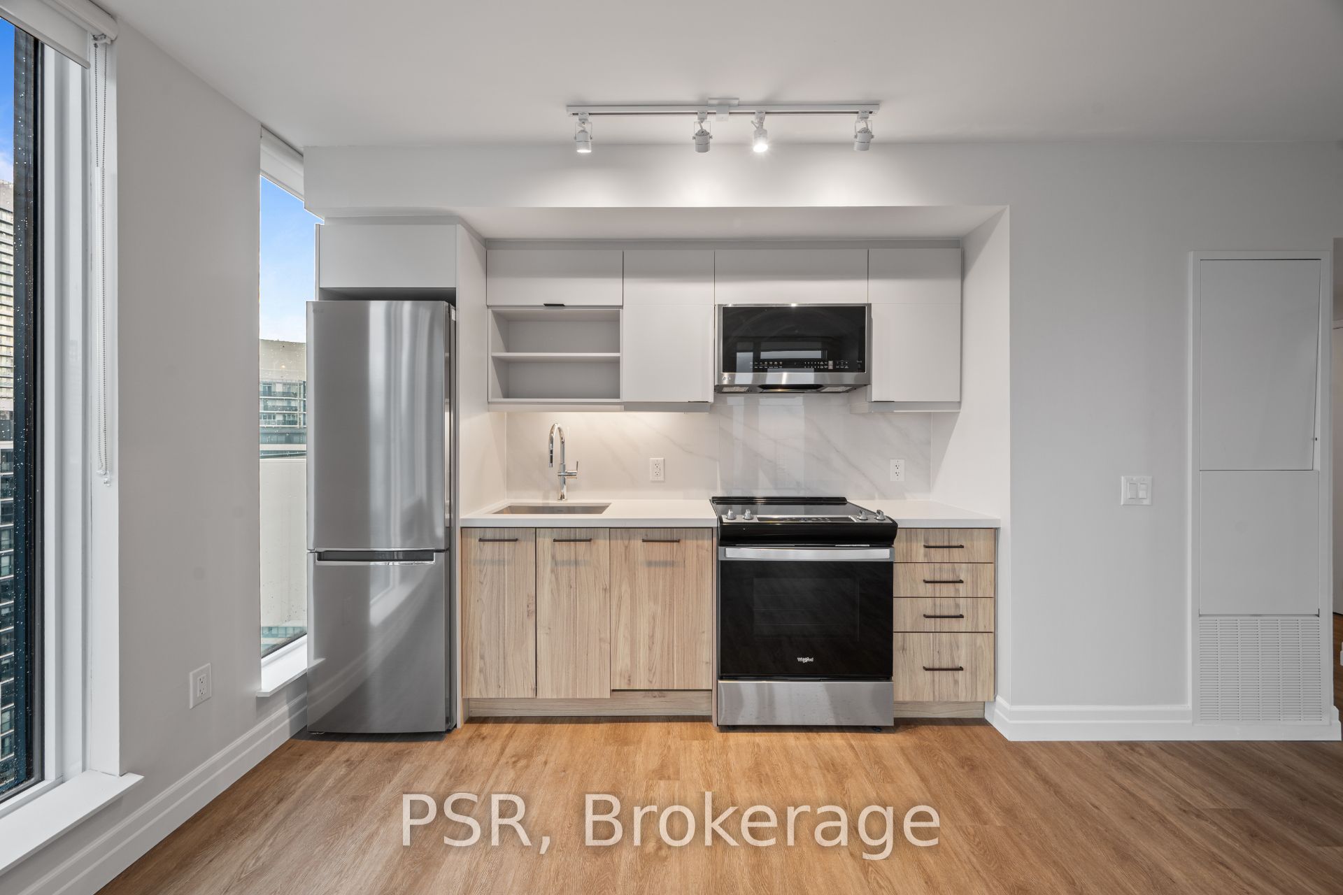 203 Jarvis Street 3208, Toronto, ON M5B 0E7 photo 5