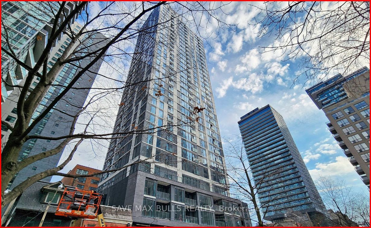 65 Mutual Street 2407, Toronto, ON M5B 0E5