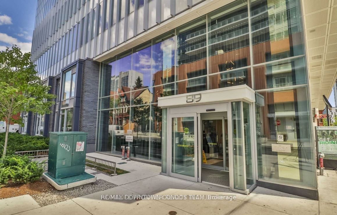 89 Mcgill Street 2201, Toronto, ON M5B 1H5 photo 2