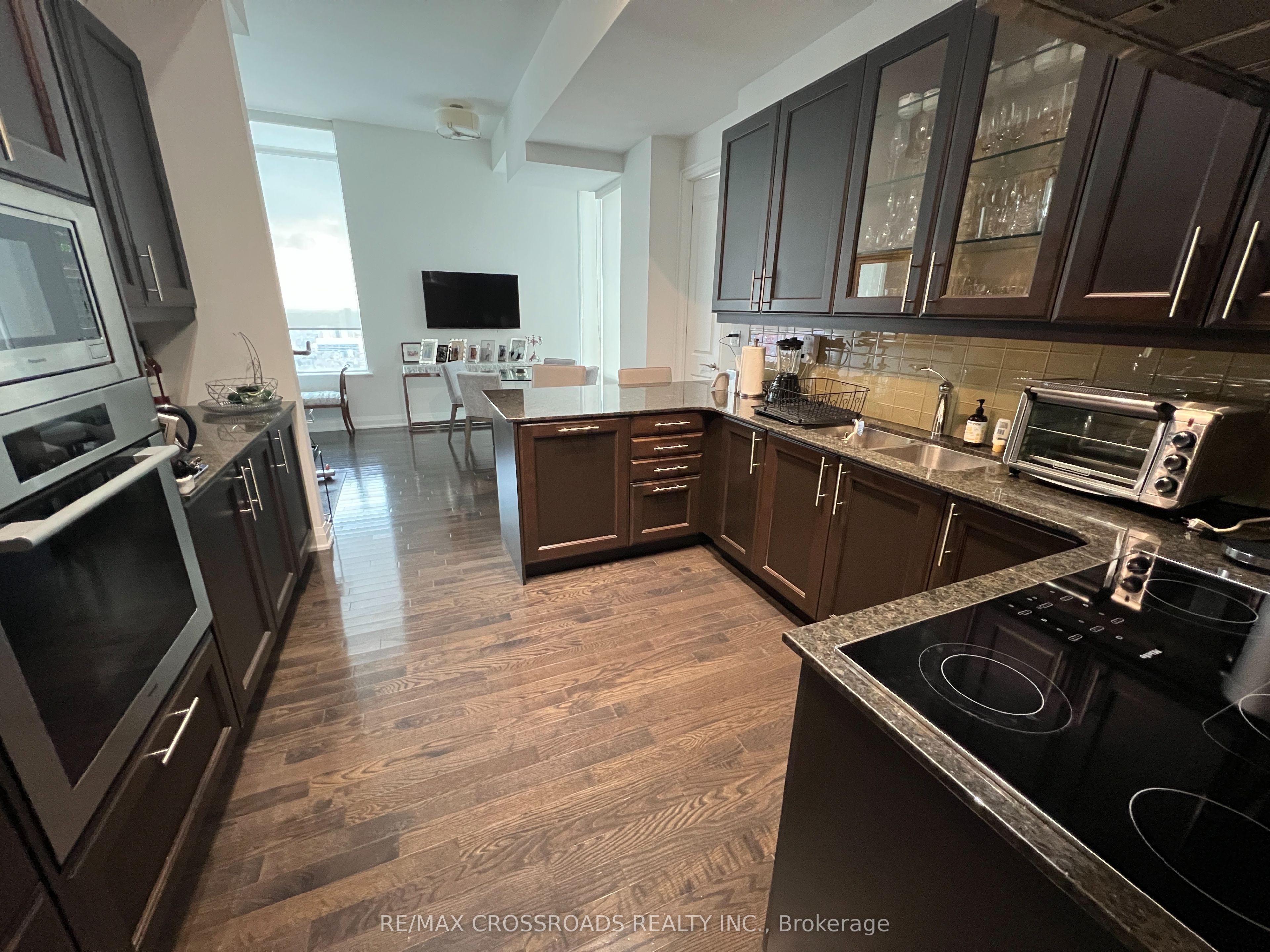 1 Bedford Road 3003, Toronto, ON M5R 2B5 photo 5