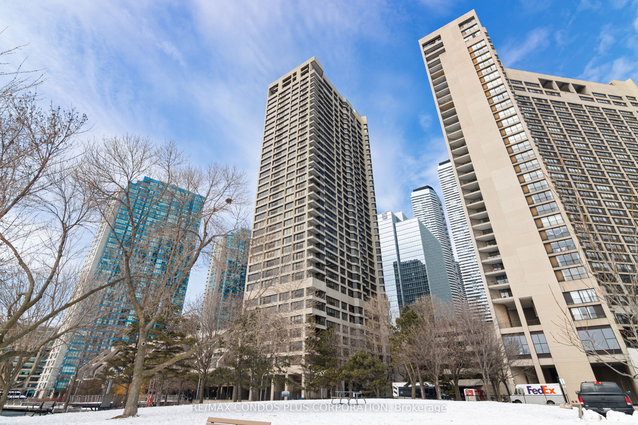 55 Harbour Square 3517, Toronto, ON M5J 2L1 photo 3