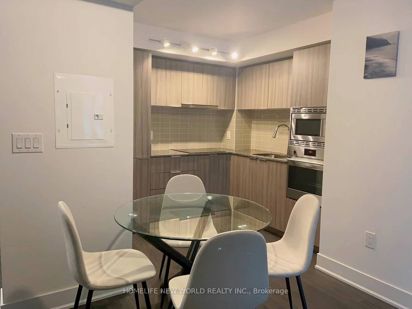 955 Bay Street 1413, Toronto, ON M5S 0C6 photo 2