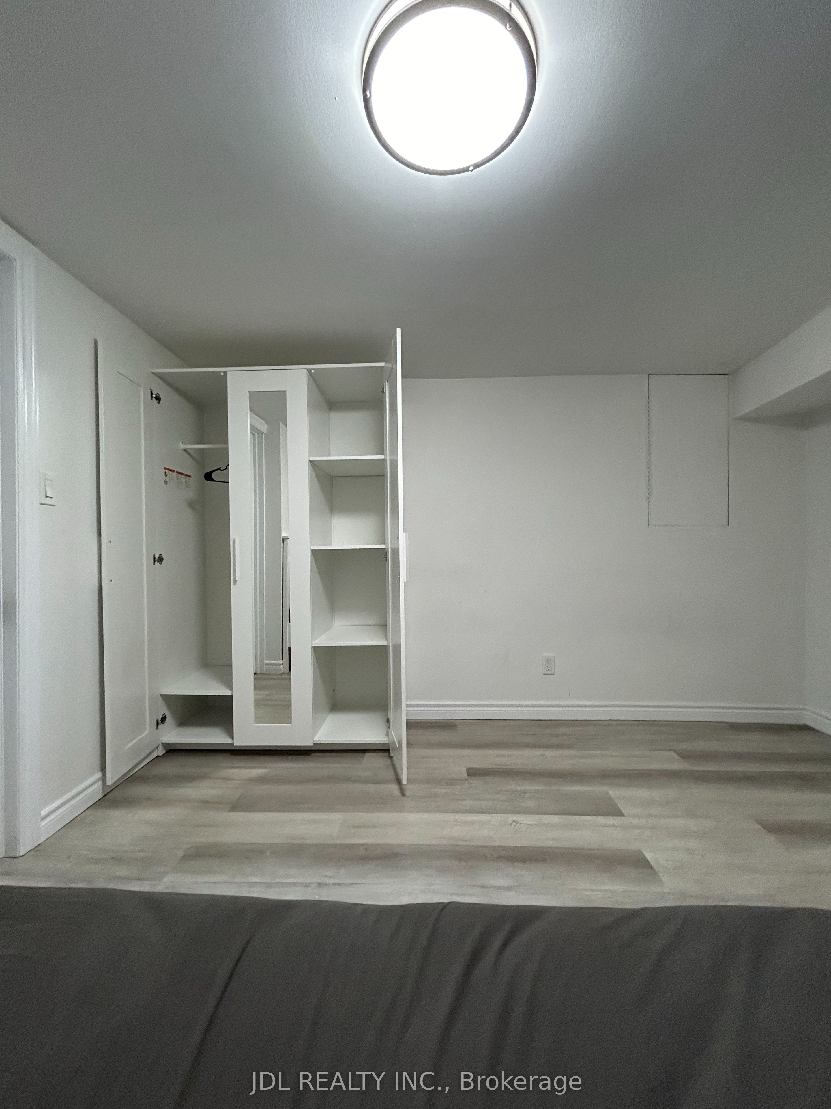 4 Fitzroy Terr Terrace Master bedroom bsmt, Toronto, ON M5T 2K3 photo 5