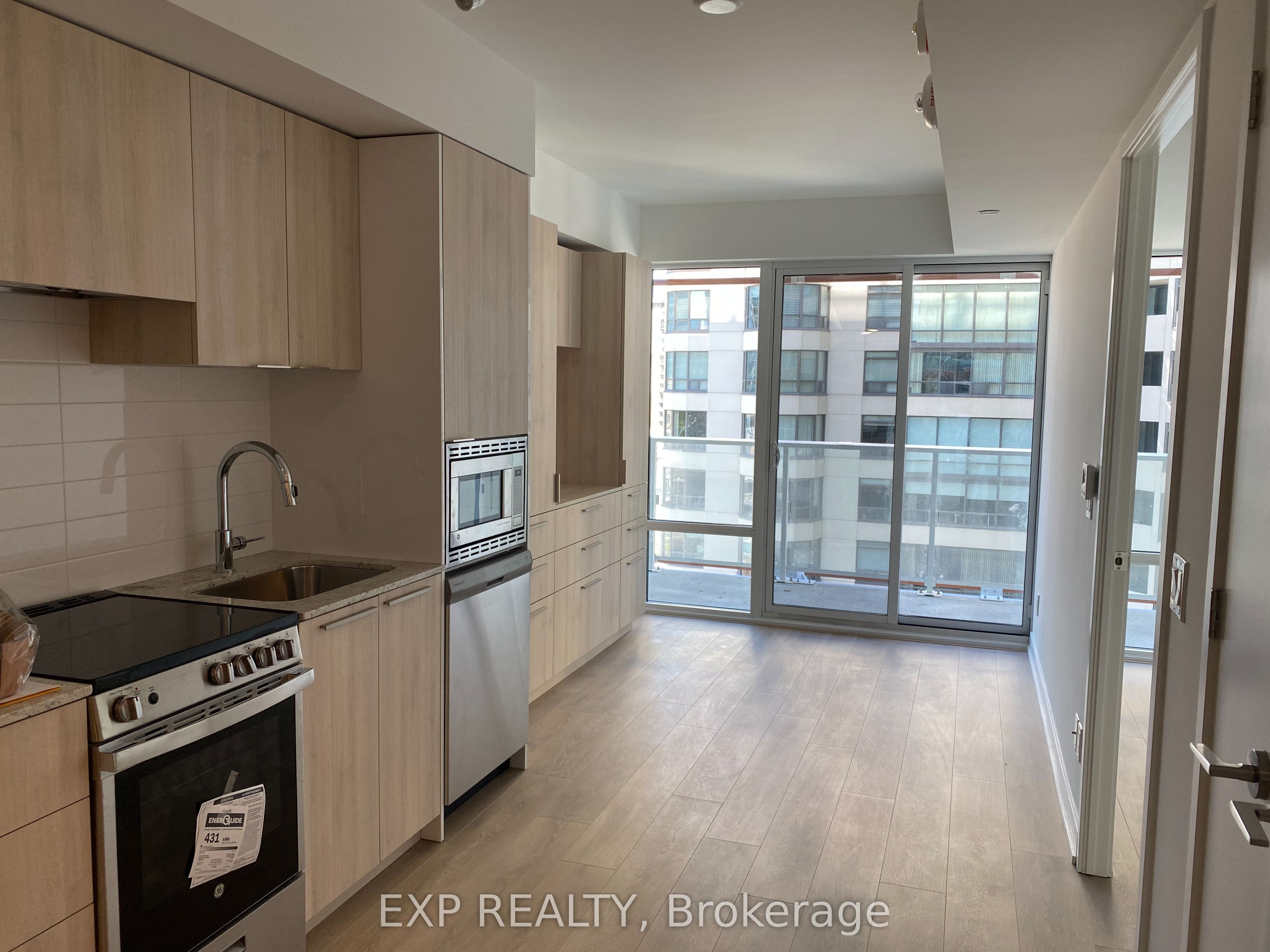 18 Maitland Terrace 913, Toronto, ON M4Y 0H2 photo 2