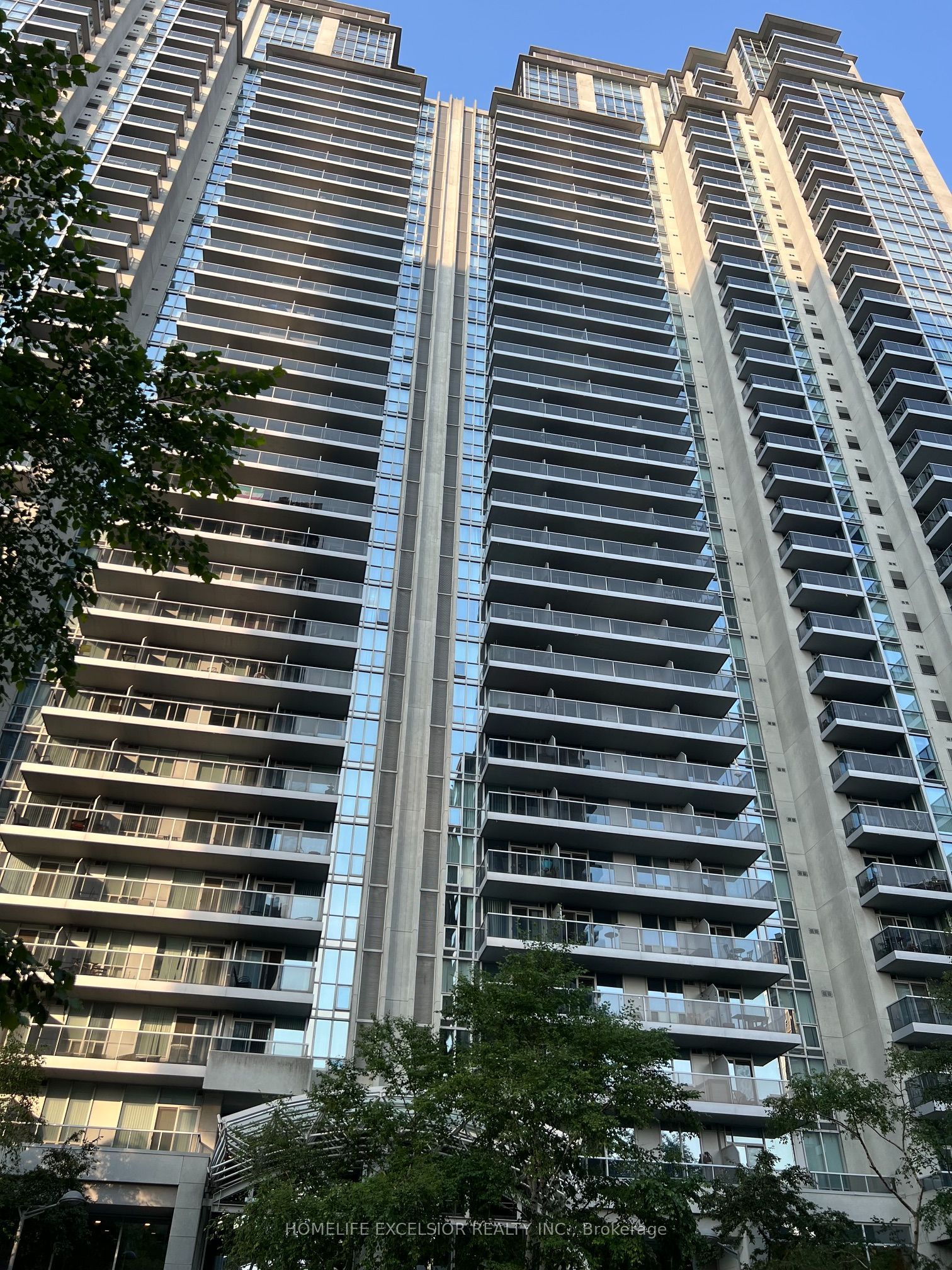 4968 Yonge Street 1015, Toronto, ON M2N 7G9 photo 3