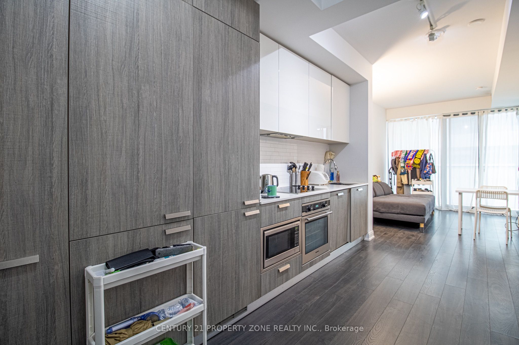 50 Charles Street E 1007, Toronto, ON M4Y 1T1 photo 5
