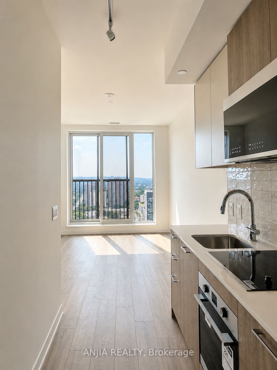 10 OAK Street 2501, Toronto, ON M5A 0Z1 photo 4
