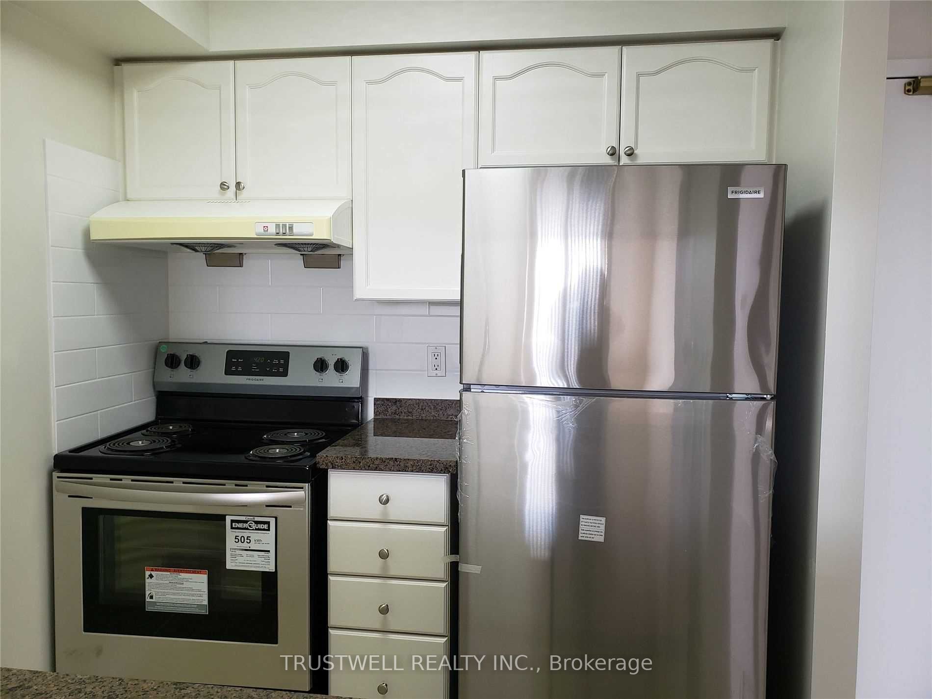 8 Hillcrest Avenue 1508, Toronto, ON M2N 6Y6 photo 2