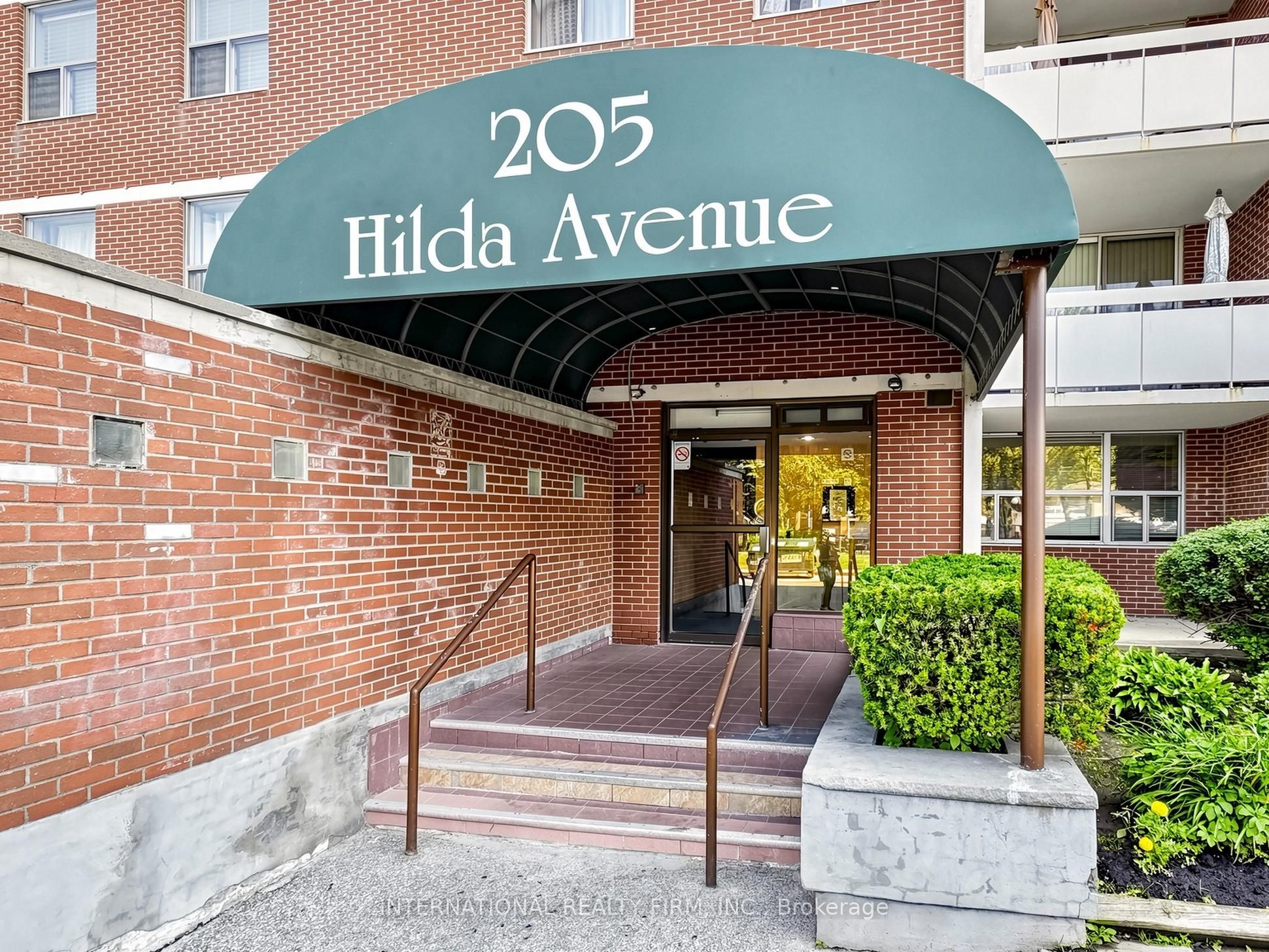 205 Hilda Avenue 1812, Toronto, ON M2M 4B1 photo 3