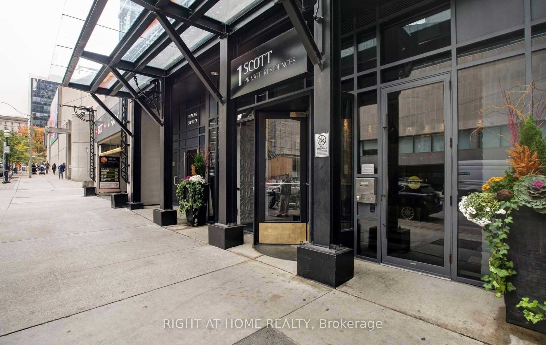 1 Scott Street 1410, Toronto, ON M5E 1A1