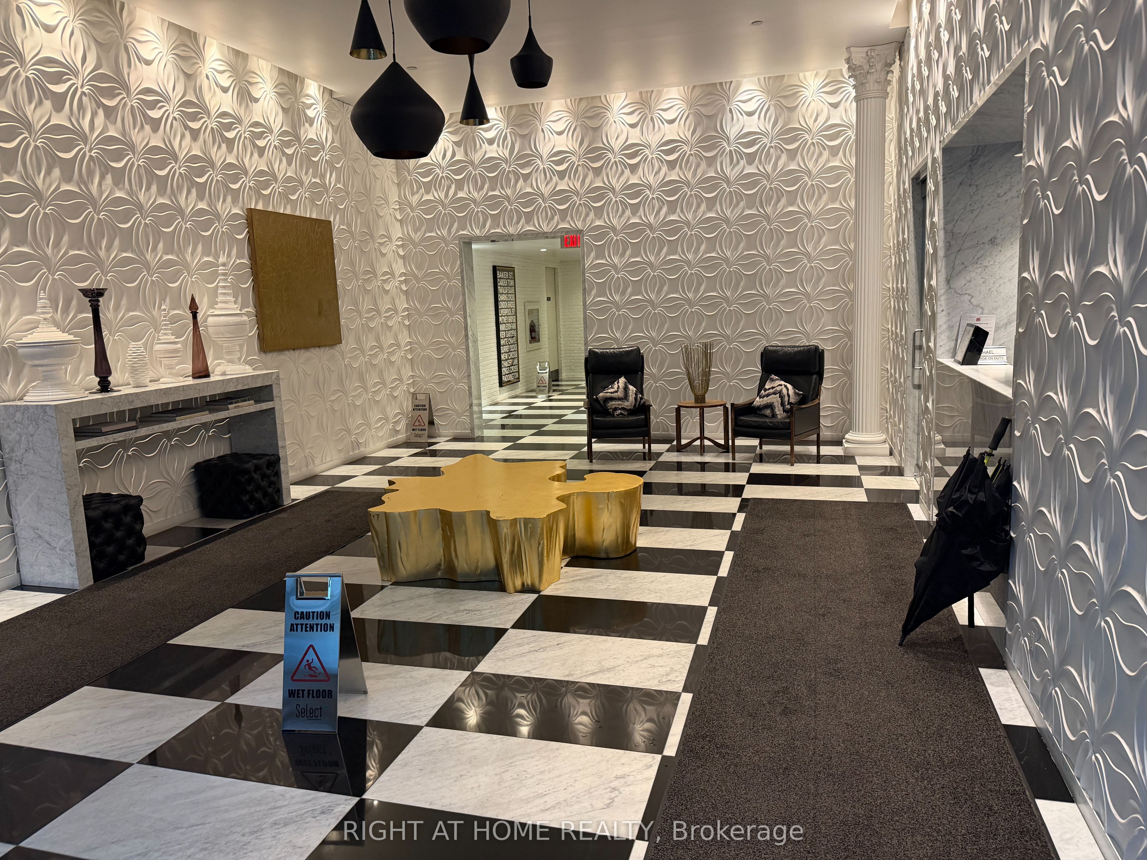 1 Scott Street 1410, Toronto, ON M5E 1A1 photo 3