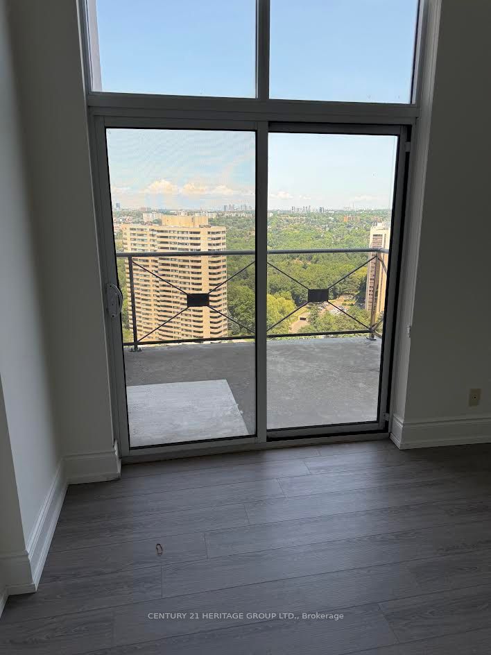 133 Wynford Drive, Toronto, ON M3C 0J5 photo 2