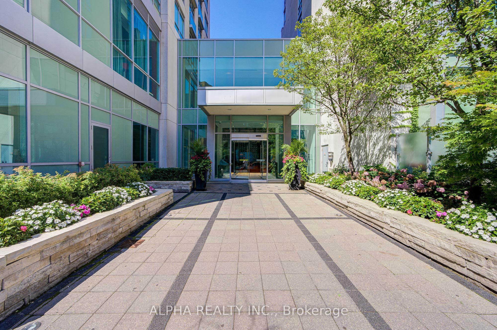120 Homewood Avenue 2501, Toronto, ON M4Y 1J4 photo 4
