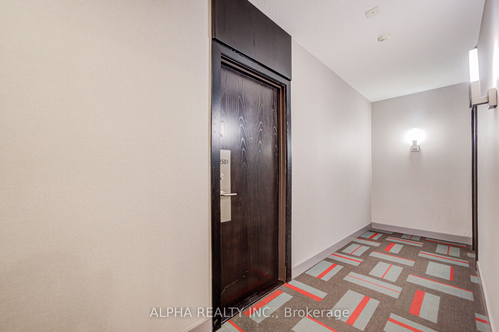 120 Homewood Avenue 2501, Toronto, ON M4Y 1J4 photo 5