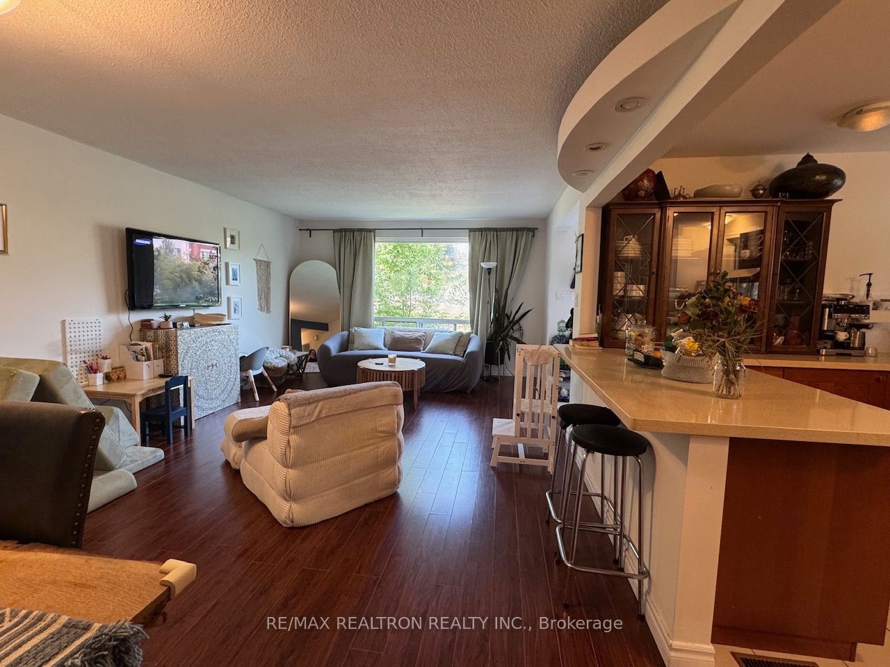 22 Rochelle Crescent, Toronto, ON M2J 1Y4 photo 2