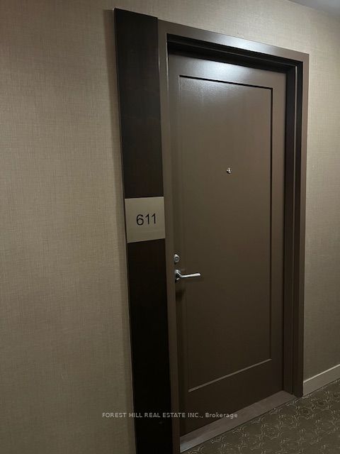 320 Tweedsmuir Avenue 611, Toronto, ON M5P 2Y3 photo 5
