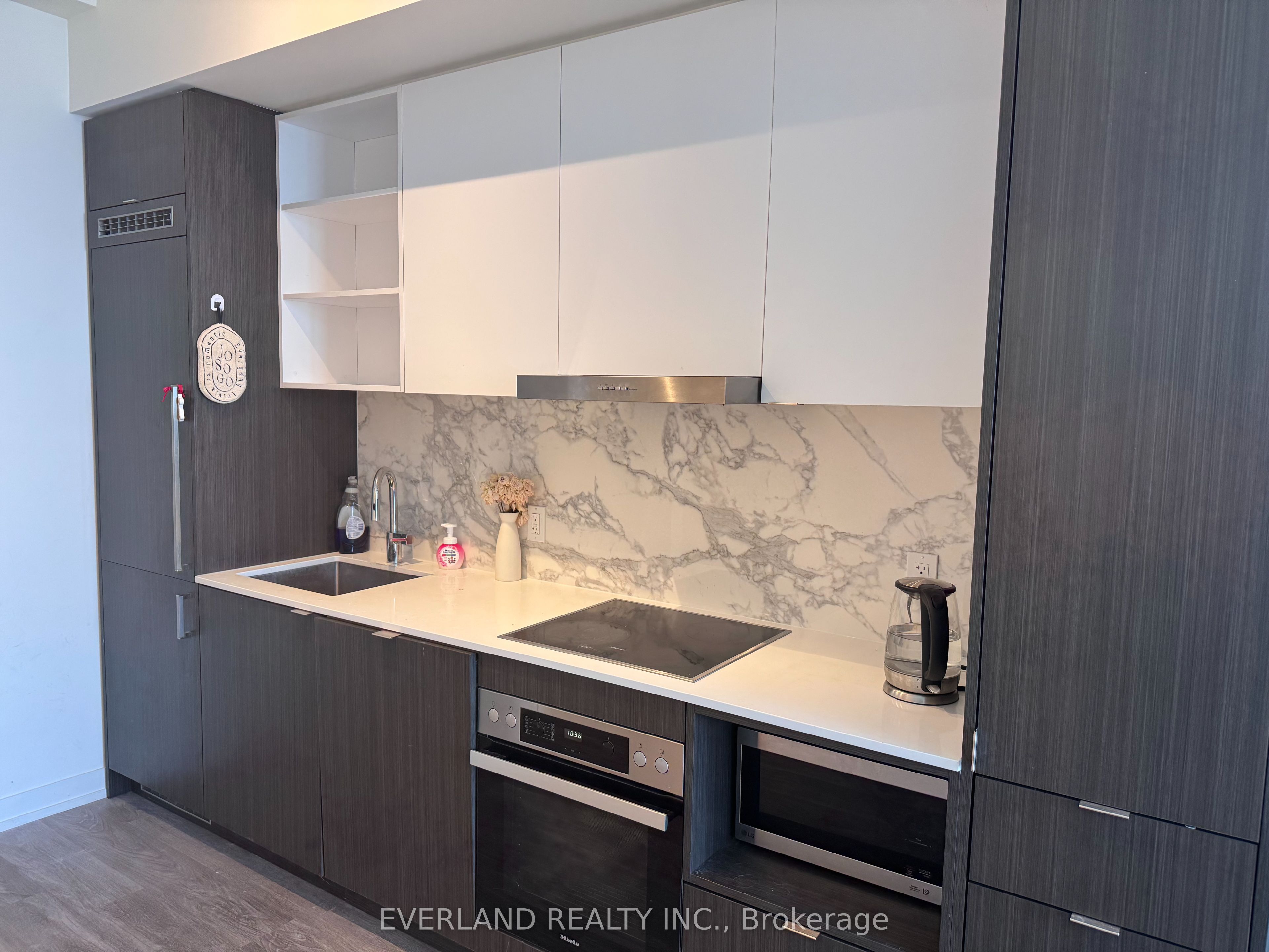 55 Cooper Street 7007, Toronto, ON M5E 0G1 photo 2