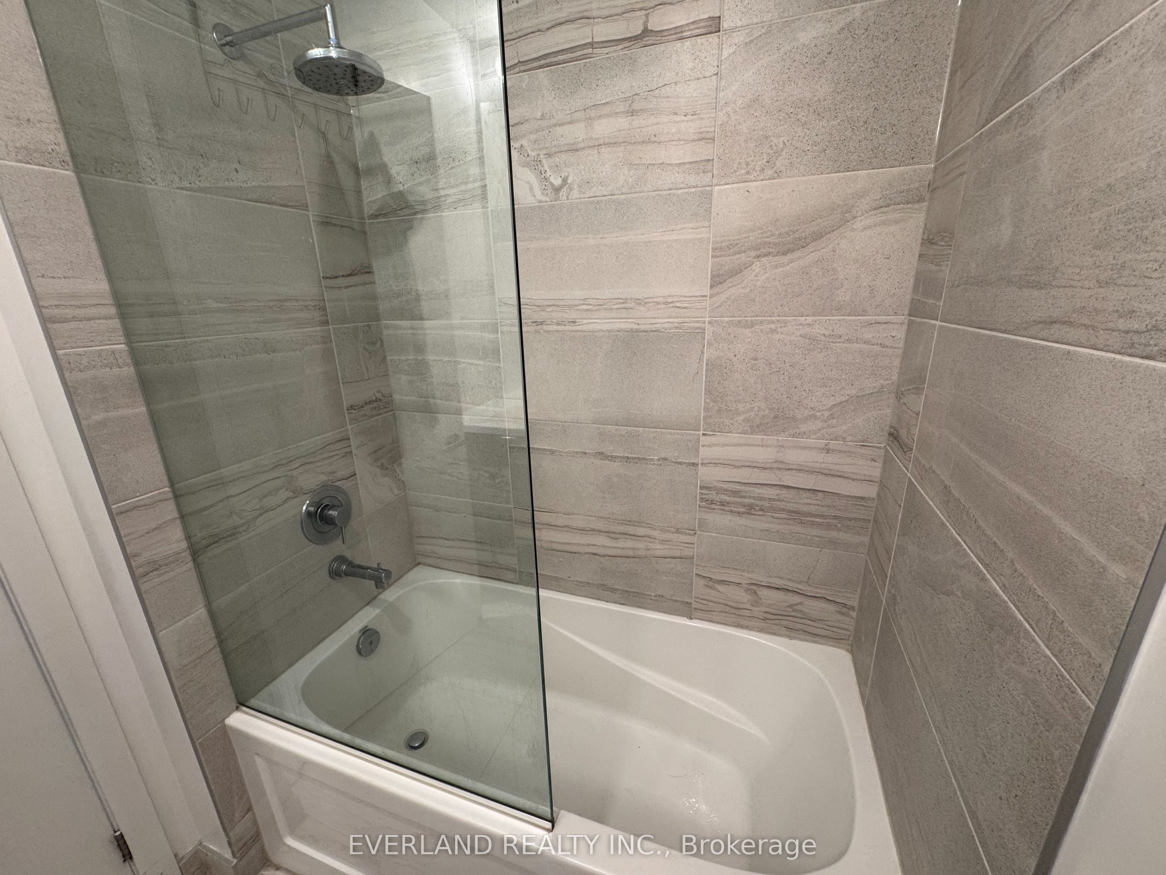 55 Cooper Street 7007, Toronto, ON M5E 0G1 photo 4