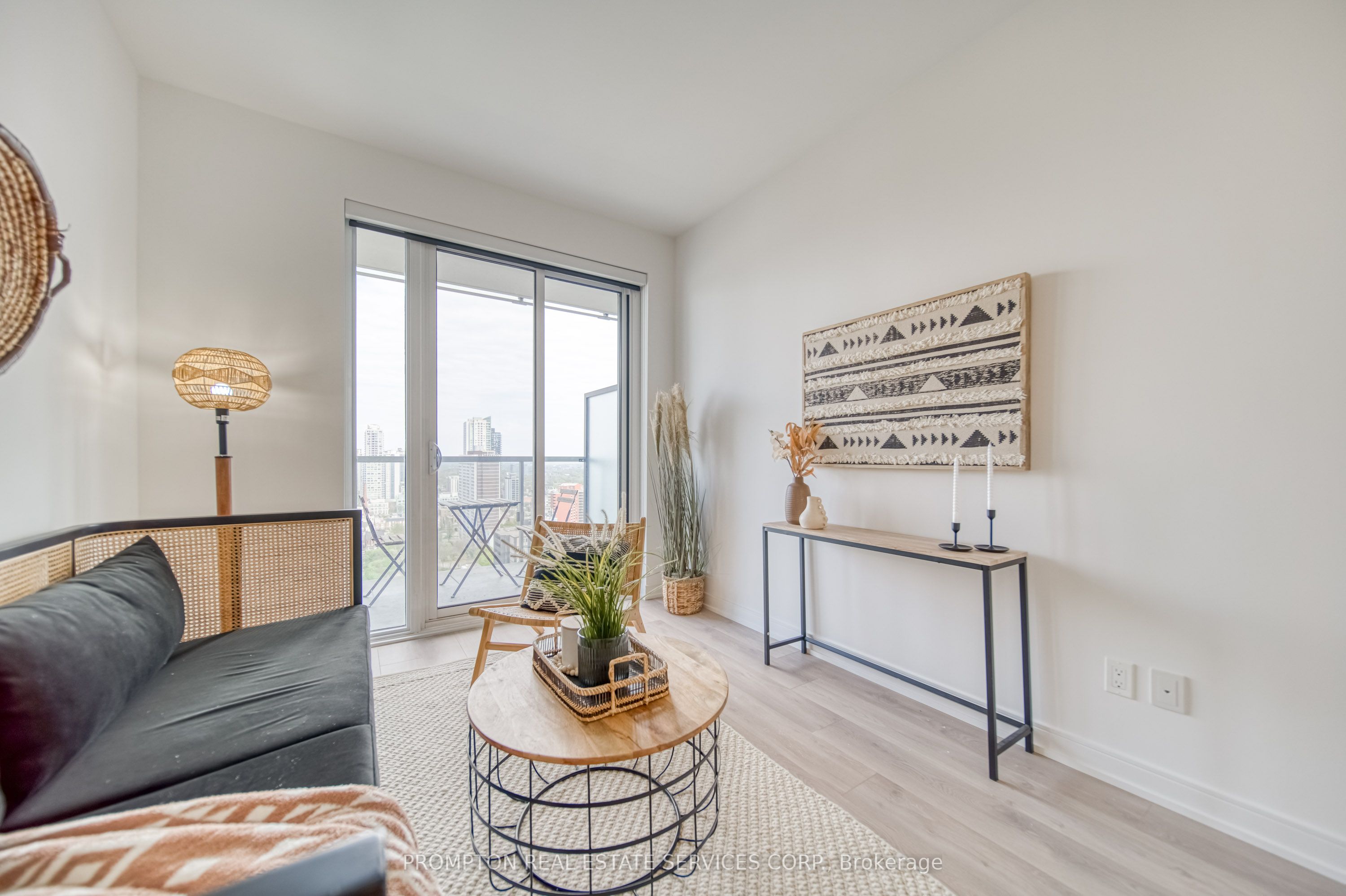 3 Gloucester Street 1006, Toronto, ON M4Y 0C6 photo 3
