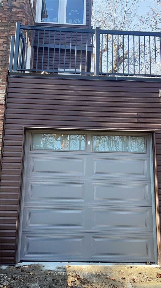 2 St Annes Road Bsmt, Toronto, ON M6J 2C1 photo 2