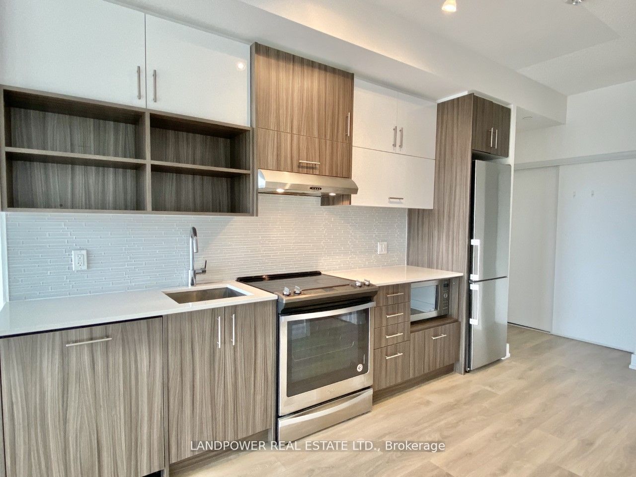 128 Fairview Mall Drive 901, Toronto, ON M2J 2Z1 photo 2