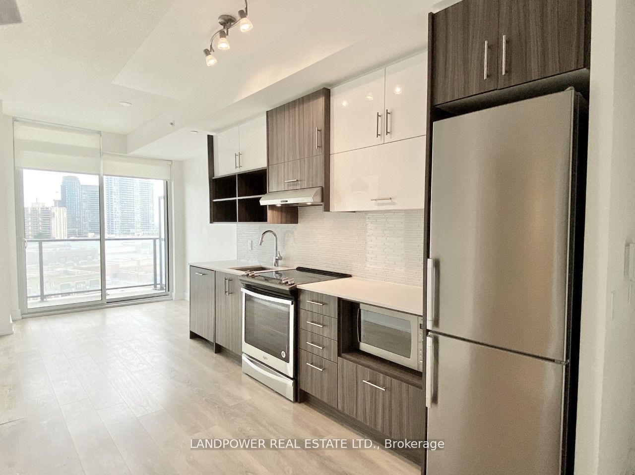 128 Fairview Mall Drive 901, Toronto, ON M2J 2Z1 photo 3