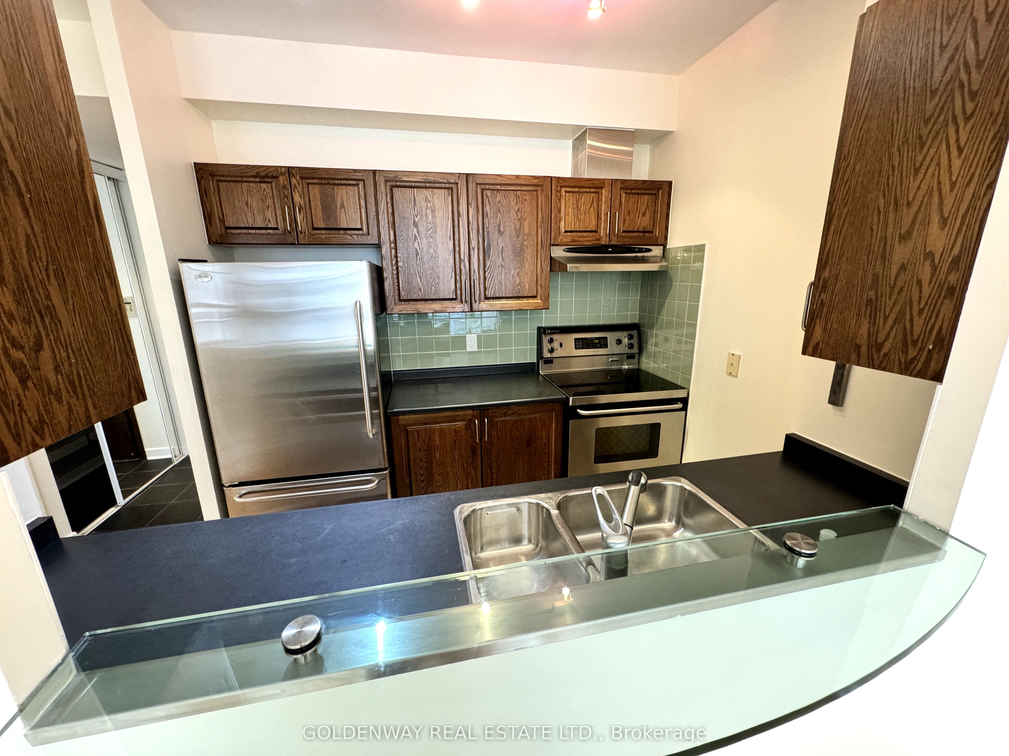 438 Richmond Street W 921, Toronto, ON M5V 3S6 photo 5