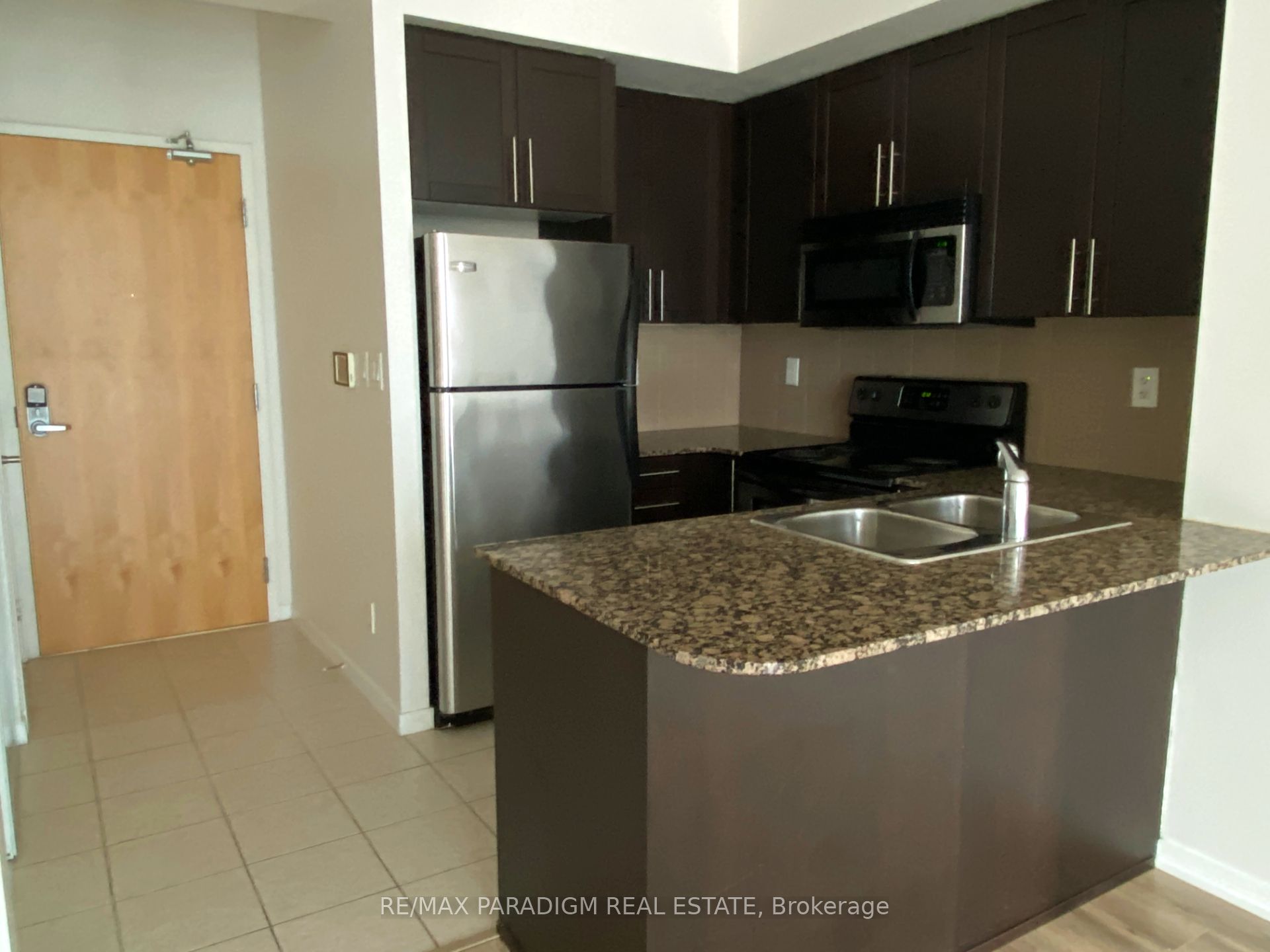 65 Bremner Boulevard 1702, Toronto, ON M5J 0A7 photo 4