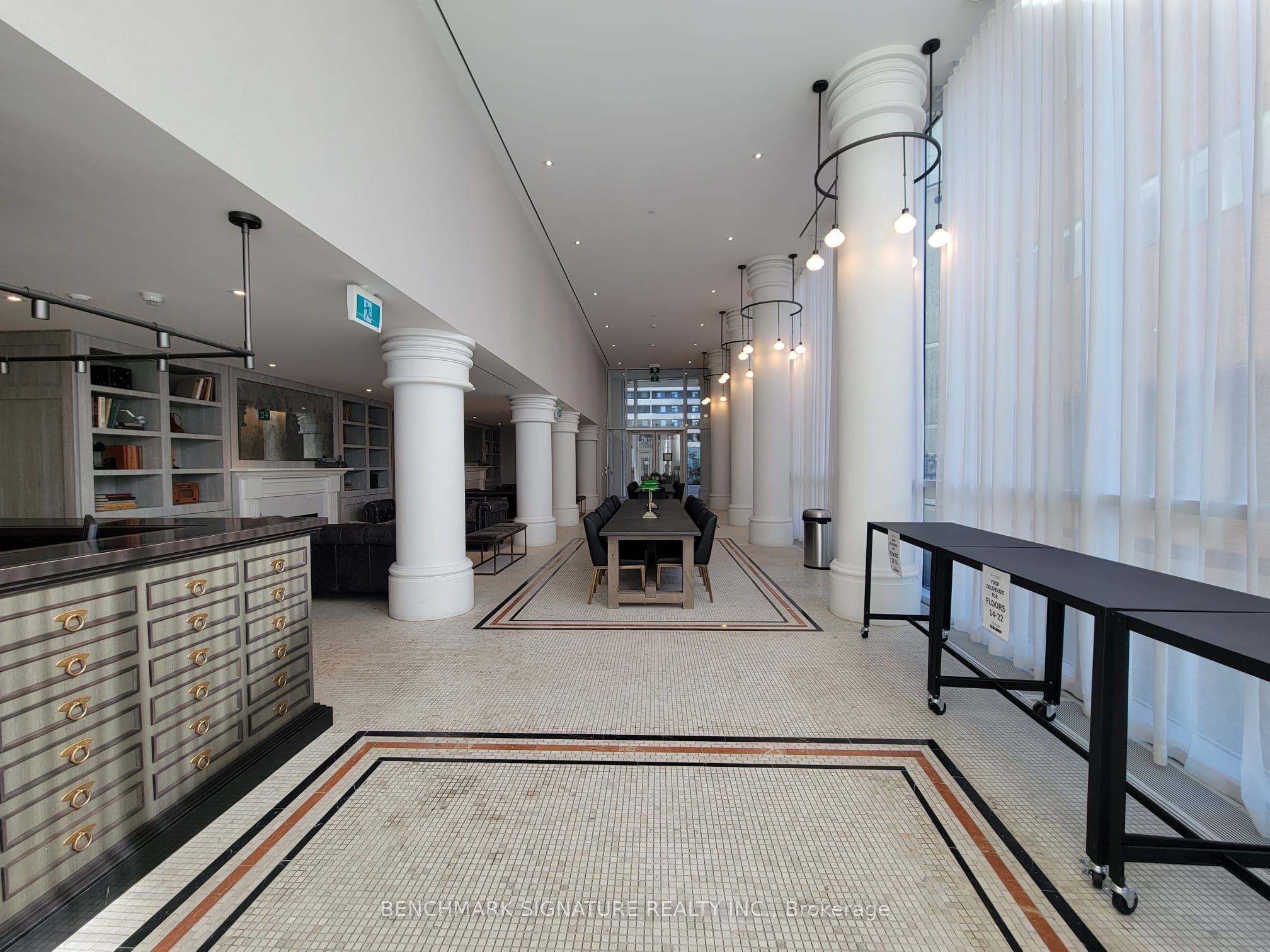 33 Helendale Avenue 603, Toronto, ON M4R 0A4