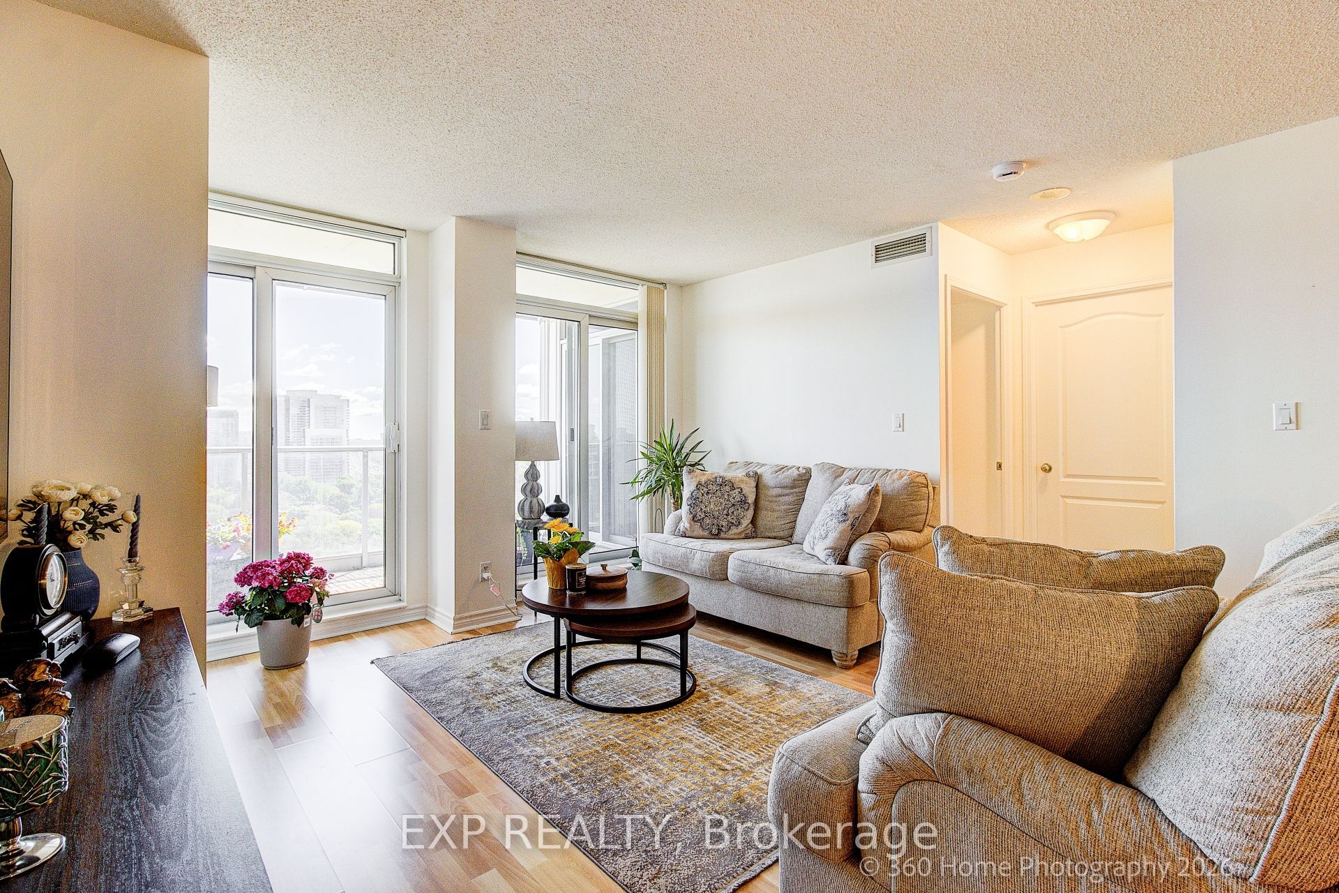 8 Rean Drive 1705, Toronto, ON M2K 3B9 photo 2