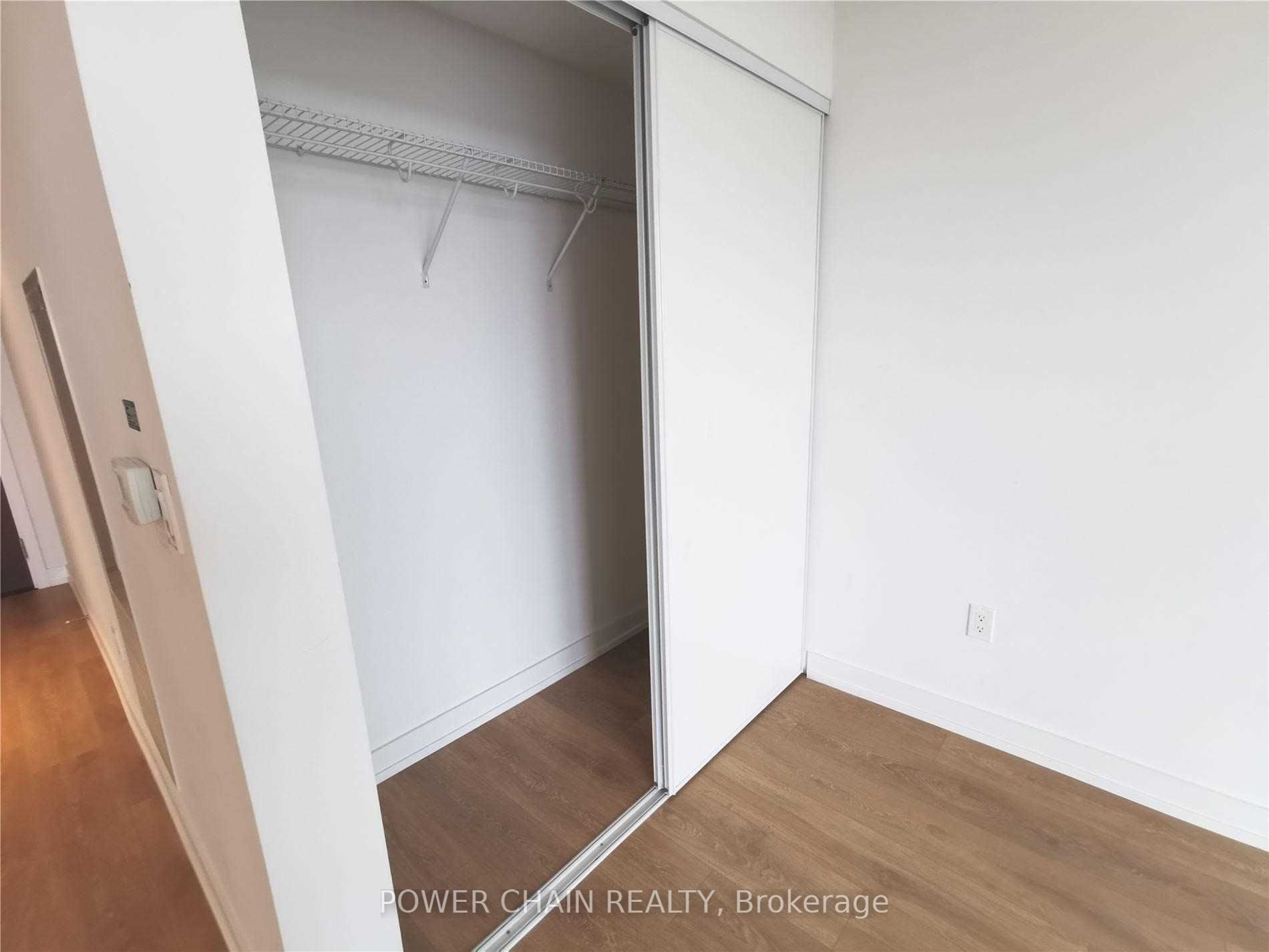 117 Mcmahon Drive 2201, Toronto, ON M2K 0E4 photo 3