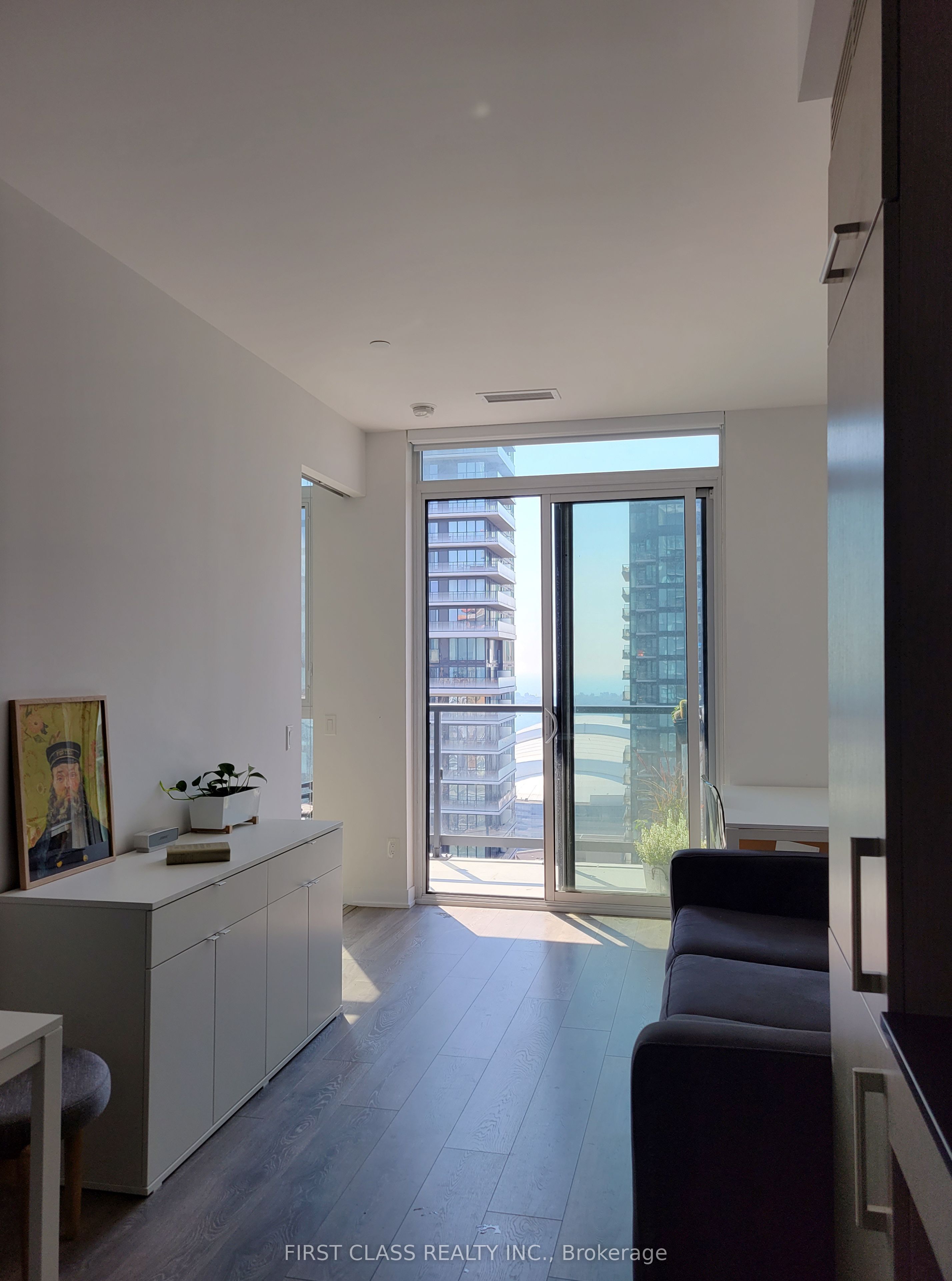 87 Peter Street 3901, Toronto, ON M5V 2G4 photo 3