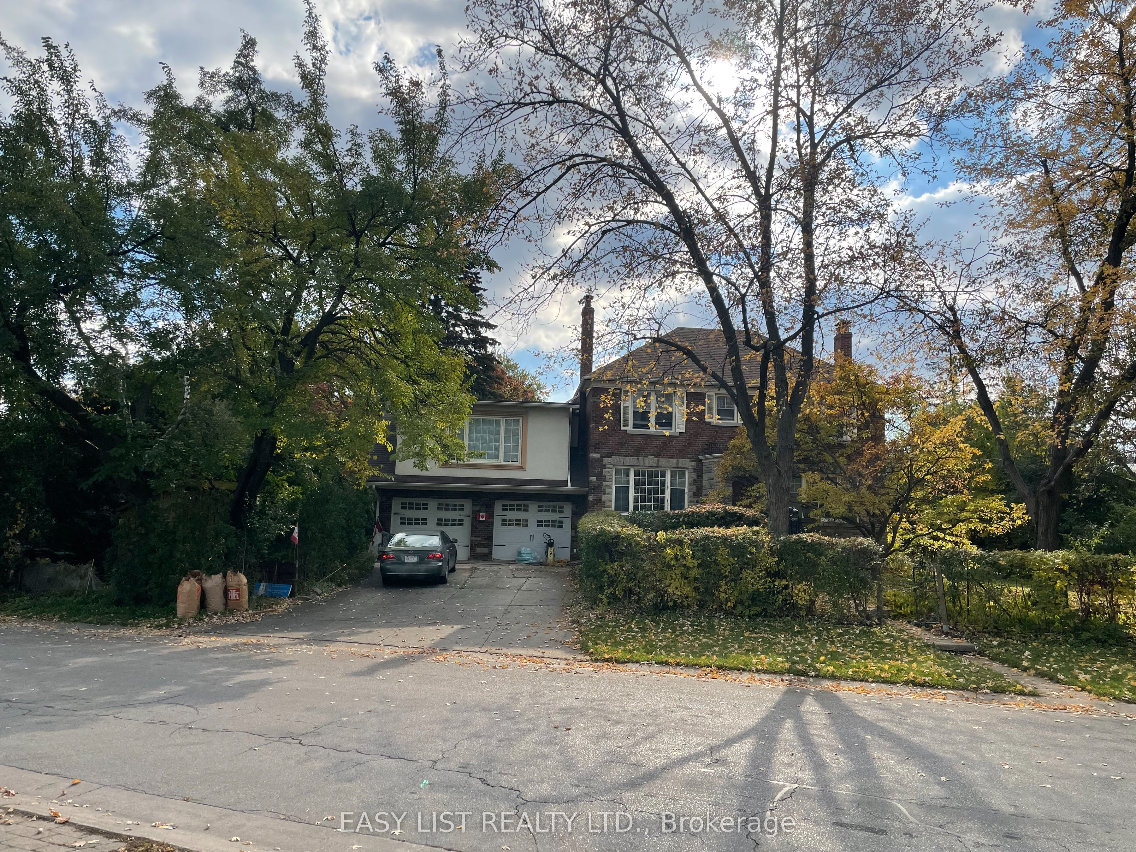 205 Ridley Boulevard, Toronto, ON M5M 3M4 photo 5