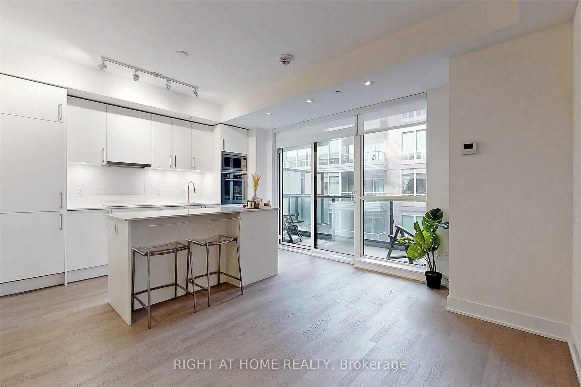 88 Cumberland Street 408, Toronto, ON M5R 1A3 photo 4